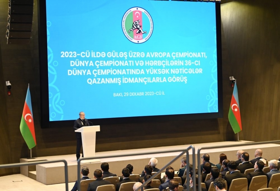 Beynəlxalq yarışlarda uğur qazanan Azərbaycan güləşçiləri ilə görüş keçirilib