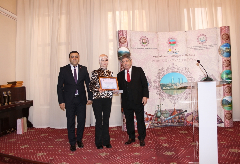 Özbəkistanda universitetlərin əlaçı tələbələrinə “Heydər Əliyev təqaüdü” təqdim olunub