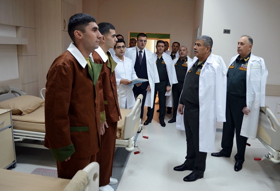 Müdafiə Nazirliyinin rəhbərliyi bayram ərəfəsində hospitalı ziyarət edib VİDEO