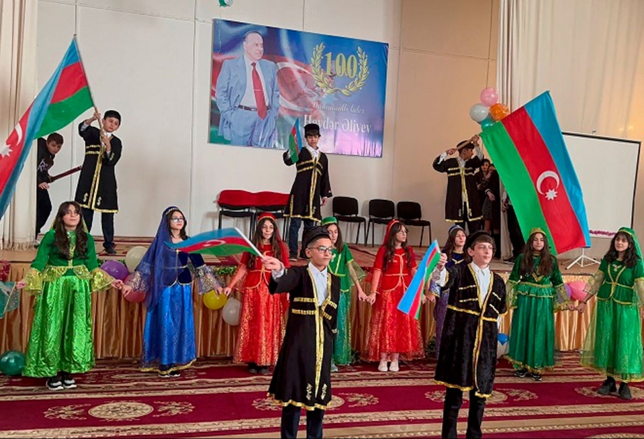 Bakı məktəblərində bayram tədbirləri təşkil olunub