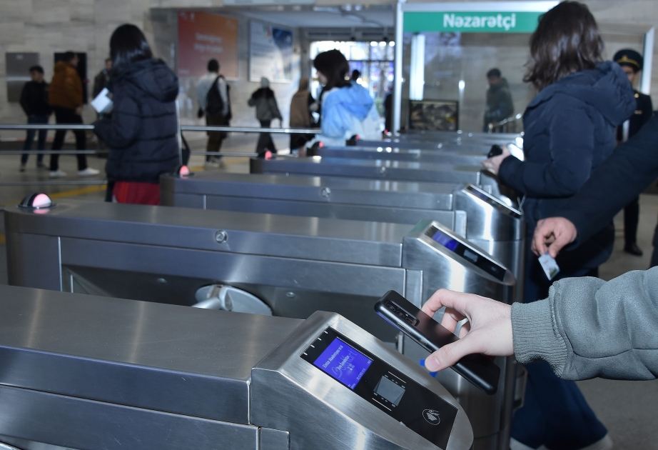 Использовать QR-билеты теперь можно на всех станциях Бакинского метро ВИДЕО