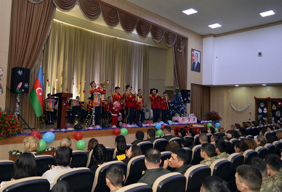 Dünya Azərbaycanlılarının Həmrəyliyi Günü və Yeni il münasibətilə Azərbaycan Ordusunda silsilə tədbirlər keçirilib VİDEO