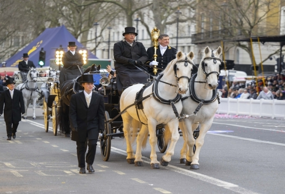 Londonda ənənəvi Yeni il paradı keçirilib