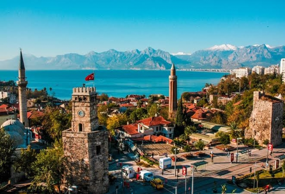 Ötən il Antalyanı rekord sayda turist ziyarət edib