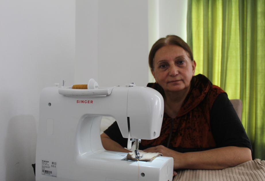 Laçına qayıtmış dərzi: Dövlət Bayrağı günü hərbçilərimiz mənim tikdiyim bayraqla yürüş etdilər