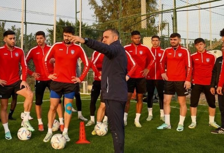 Ayxan Abbasov: Rəqabətin artması üçün orta xəttə futbolçu almaq istəyirik