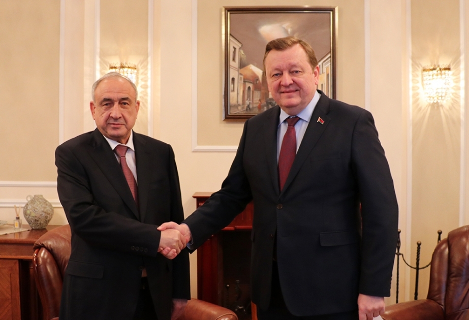 Məhərrəm Əliyev etimadnaməsinin surətini Belarusun xarici işlər nazirinə təqdim edib