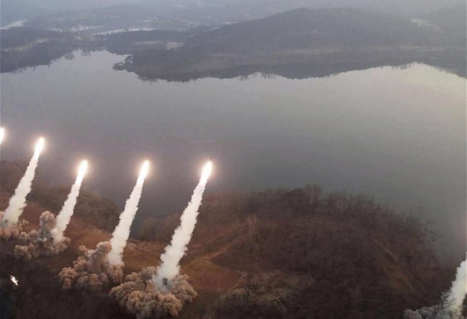 Şimali Koreya Sarı dənizə doğru 60 mərmi atıb