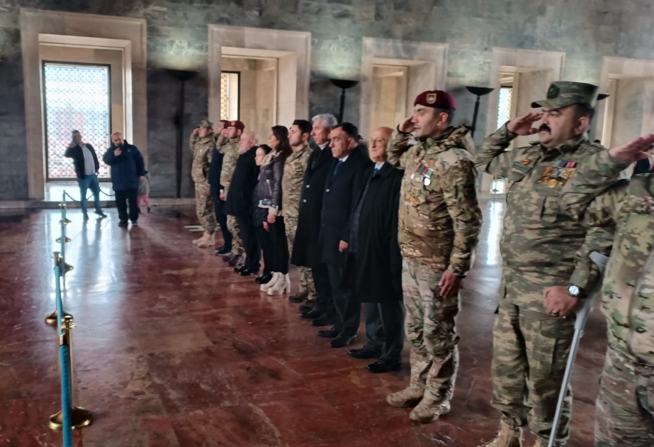 Azerbaijani veterans visit monument to Great Leader Heydar Aliyev and Anitkabir in Ankara