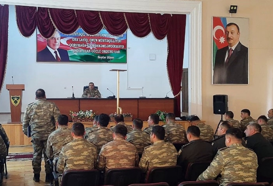 MN: İdeoloji iş və mənəvi-psixoloji təminat üzrə zabitlər və psixoloqlarla təlim-metodiki toplantı keçirilib