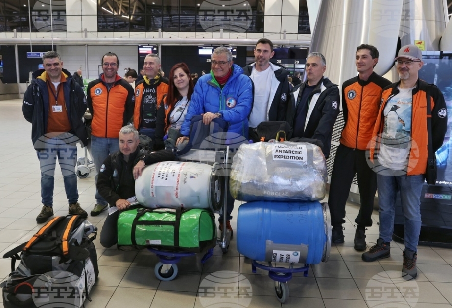 Another group of 32nd national Antarctic expedition leaves Sofia