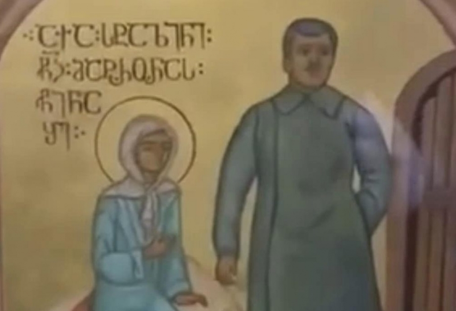 Gürcüstanın əsas məbədindəki ikonaların birində Stalinin fotosunun nümayiş etdirilməsi ciddi müzakirələrə səbəb olub