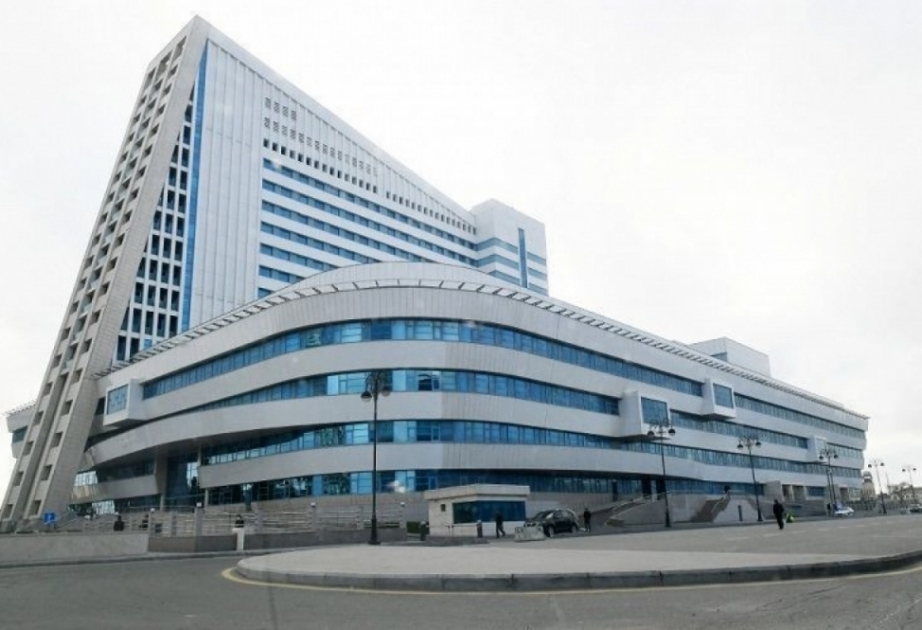 16 новорожденных перевезены из Республиканского перинатального центра в Yeni Klinika