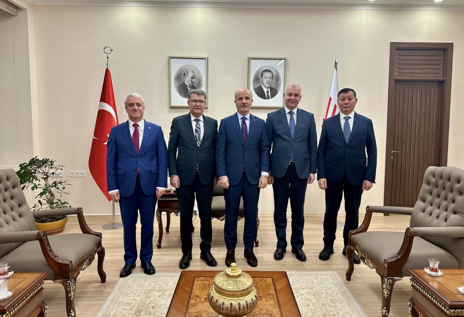 L’Académie internationale turque et le Conseil de l’enseignement supérieur de Türkiye discutent de leur coopération