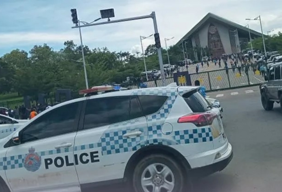 Papua-Yeni Qvineyanın paytaxtında polisin tətili iğtişaşlara çevrilib