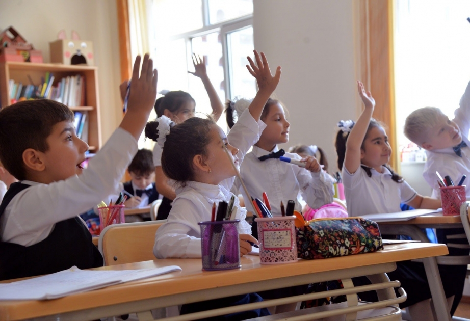 Bu gündən şagird yerdəyişməsi müvəqqəti dayandırılır