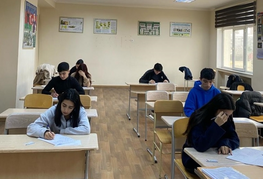 BDU-nun nəzdində İqtisadiyyat və Humanitar Kollecdə imtahanlar iki növbədə aparılır