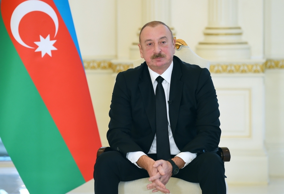 Президент Азербайджана: Мы будем способствовать процессу освобождения французских колоний от французского колониального ига ВИДЕО