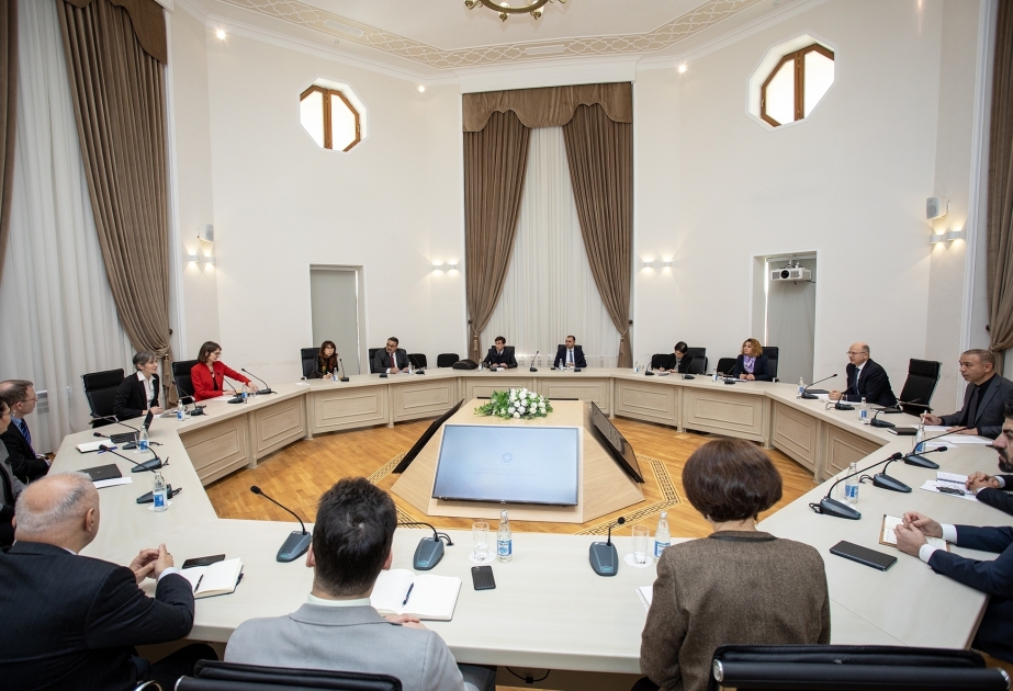 Рассмотрены пути развития энергетического партнерства Азербайджана и Всемирного банка