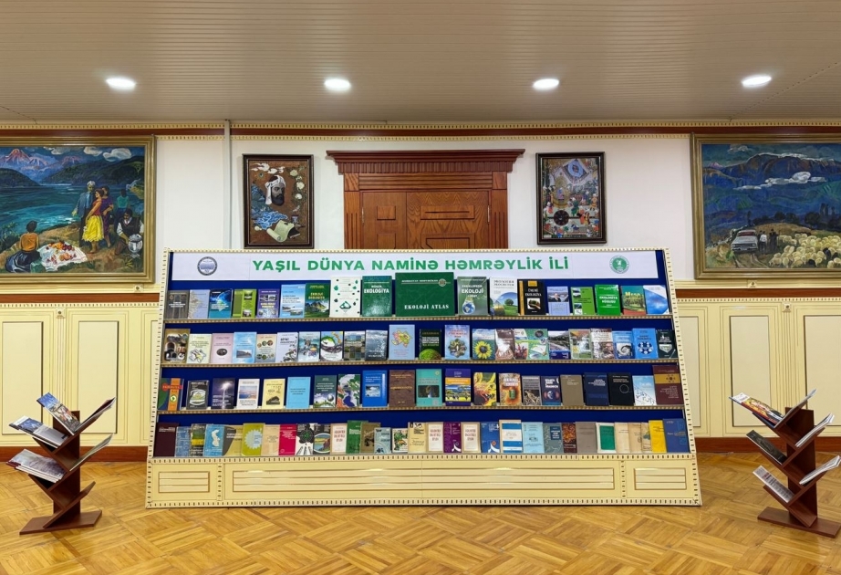 La Universidad Estatal de Bakú exhibe la exposición "Año de la Solidaridad por un Mundo Verde"