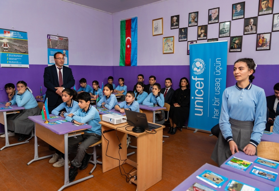 UNICEF-in Avropa və Mərkəzi Asiya üzrə regional direktoru Kəlbəcər məktəbində olub