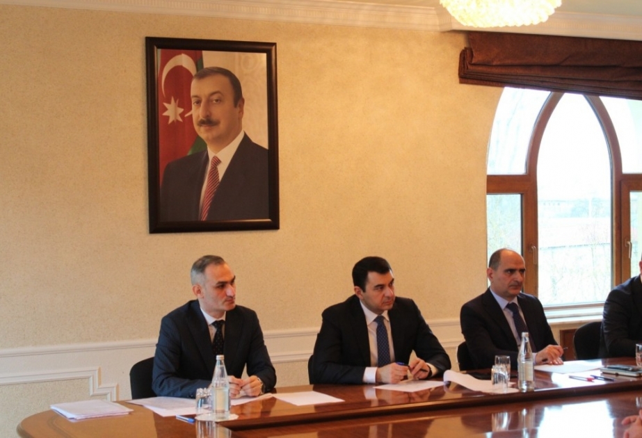 Mədəniyyət naziri İsmayıllıda vətəndaşların müraciətlərini dinləyib