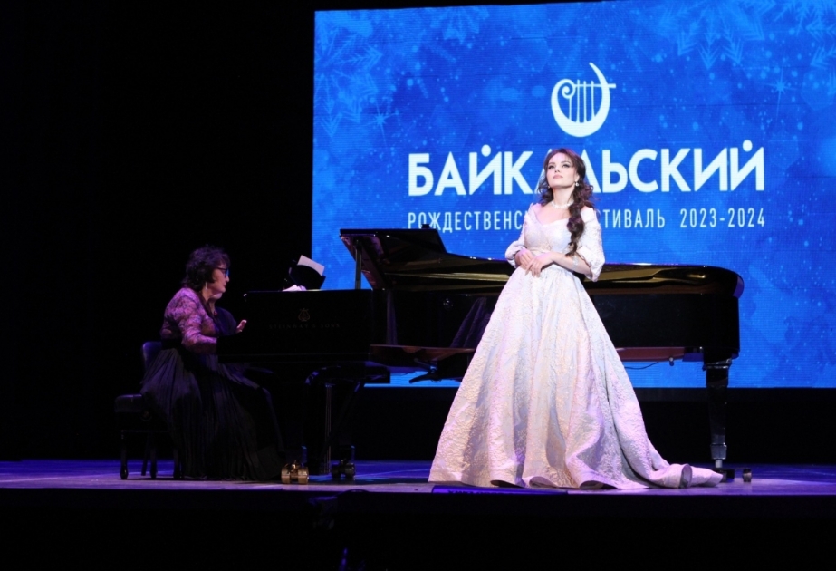 Azərbaycanlı musiqiçi Baykal Milad Festivalında çıxış edib