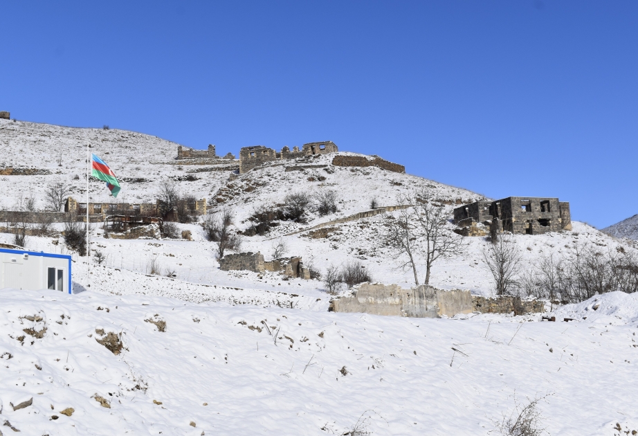 Kəlbəcər - qarlı və şaxtalı havaya baxmayaraq tikinti işləri davam edir  FOTO VİDEO