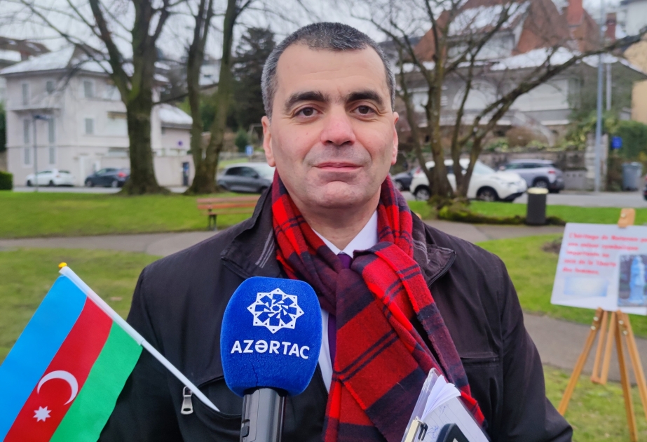 Aksiya iştirakçı: Xurşidbanu Natəvanın heykəlinə ziyan vuranlar cəzalandırılmalıdır