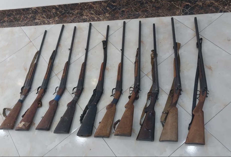 Biləsuvar sakinləri qanunsuz saxladıqları odlu silahları təhvil veriblər