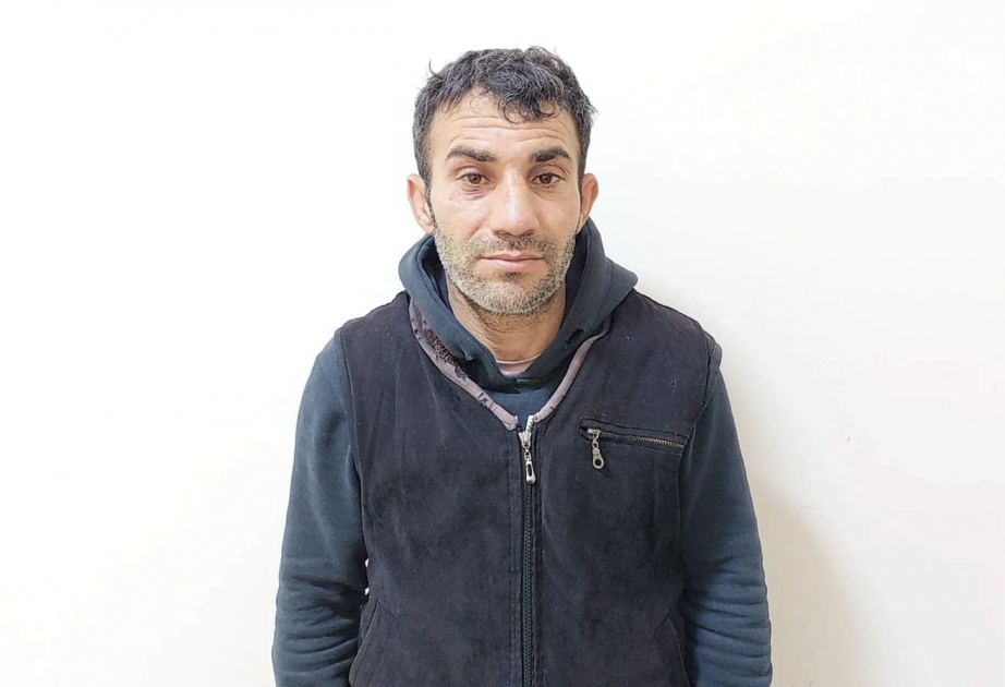 Mənzillərdən oğurluq edən şəxsin evində tapança aşkarlanıb