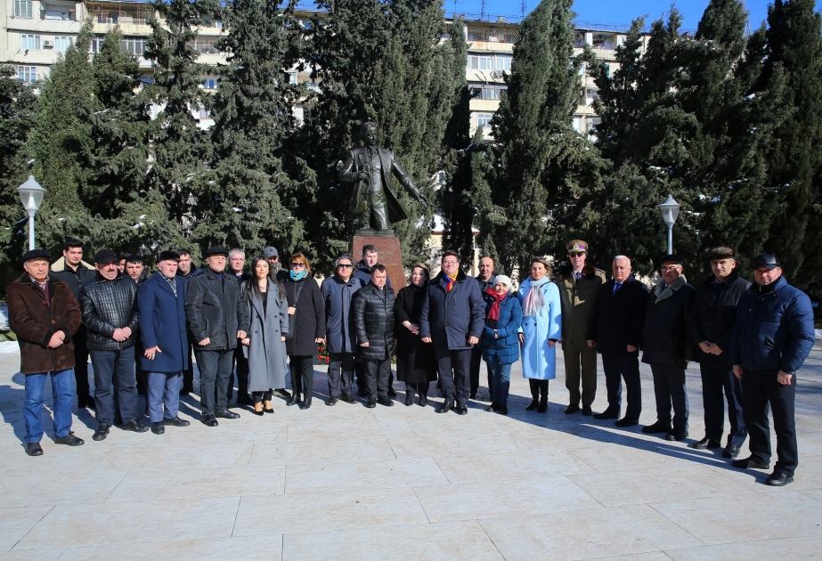 Binəqədidə məşhur bəstəkar Corce Eneskunun adını daşıyan parkda rumın-Azərbaycan dostluğundan danışılıb