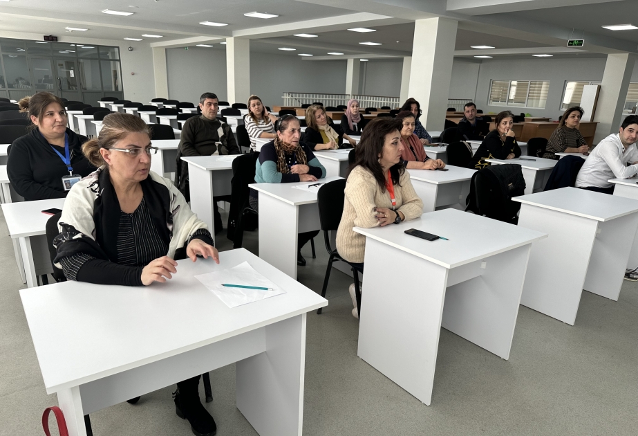 Abşeronda məntəqə seçki komissiyalarının üzvləri üçün treninqlər keçirilir