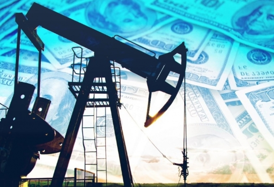 Цена азербайджанской нефти на мировых биржах снизилась