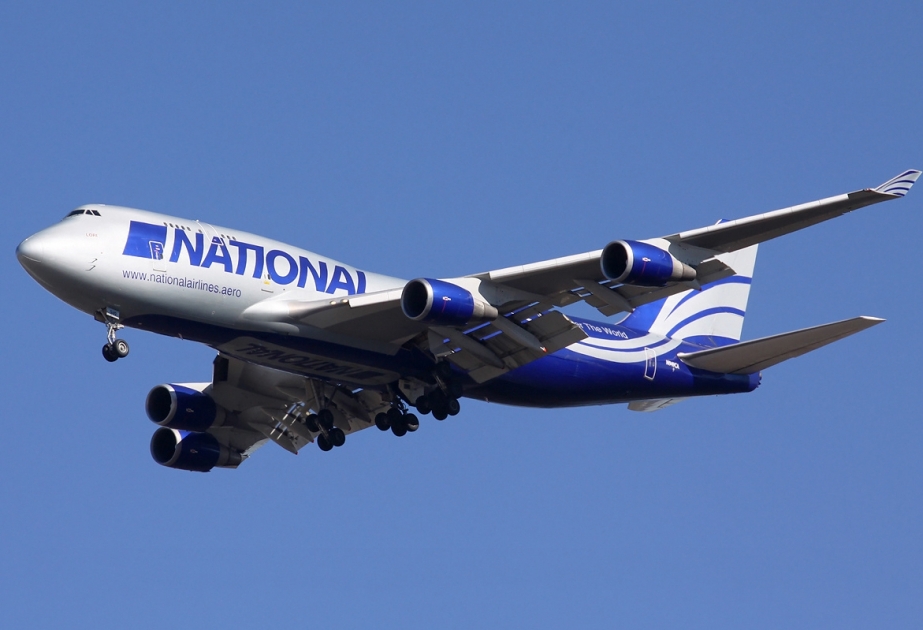 ABŞ aviadaşıyıcısının təyyarəsi Bakı hava limanına təcili eniş edib