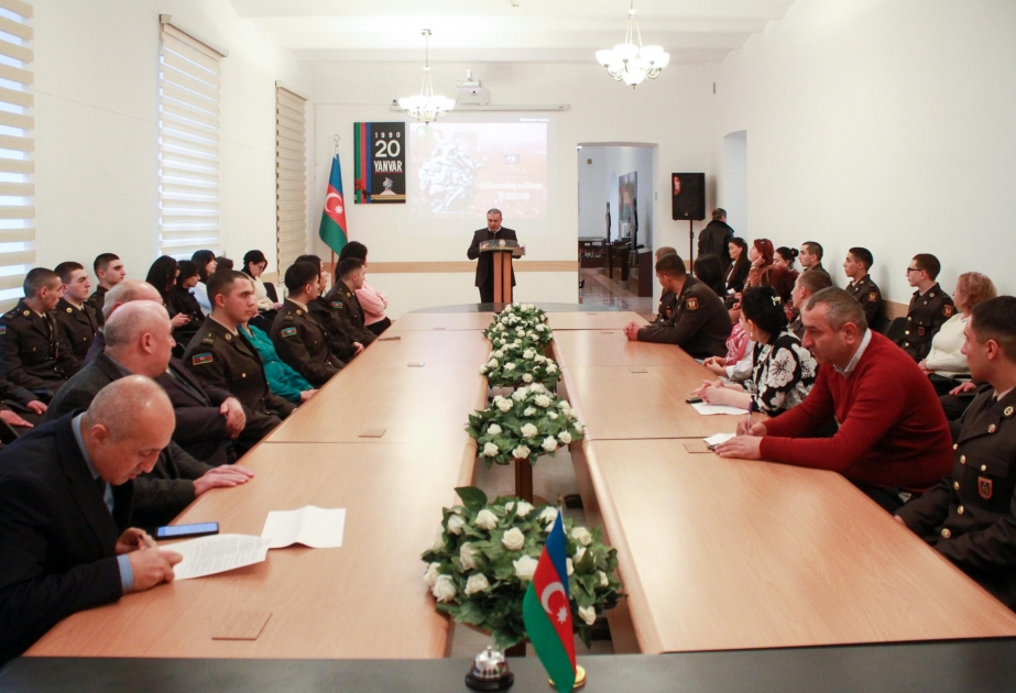 Azərbaycan Hərb Tarixi Muzeyində 20 Yanvar faciəsinə həsr olunmuş seminar təşkil edilib
