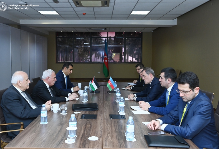 Azərbaycan və Fələstinin xarici işlər nazirləri Qəzzadakı vəziyyəti müzakirə ediblər