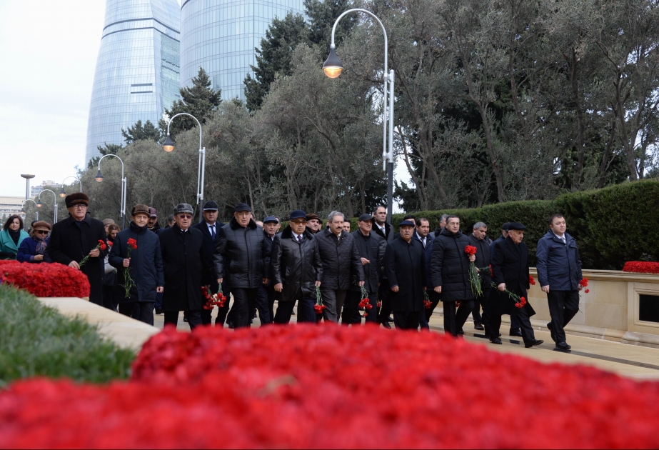 Qərbi Azərbaycan İcmasının üzvləri 20 Yanvar şəhidlərinin xatirəsini anıblar