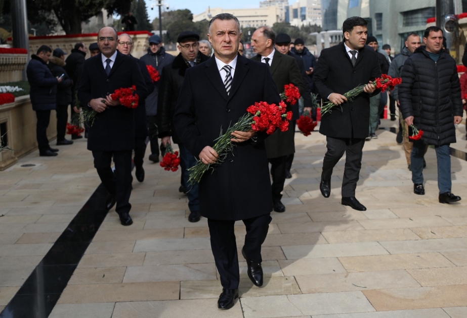 Руководство Министерства здравоохранения почтило светлую память шехидов 20 Января