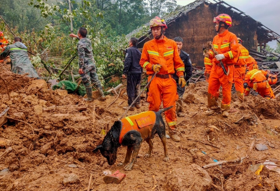 47 buried in southwest China's landslide VIDEO