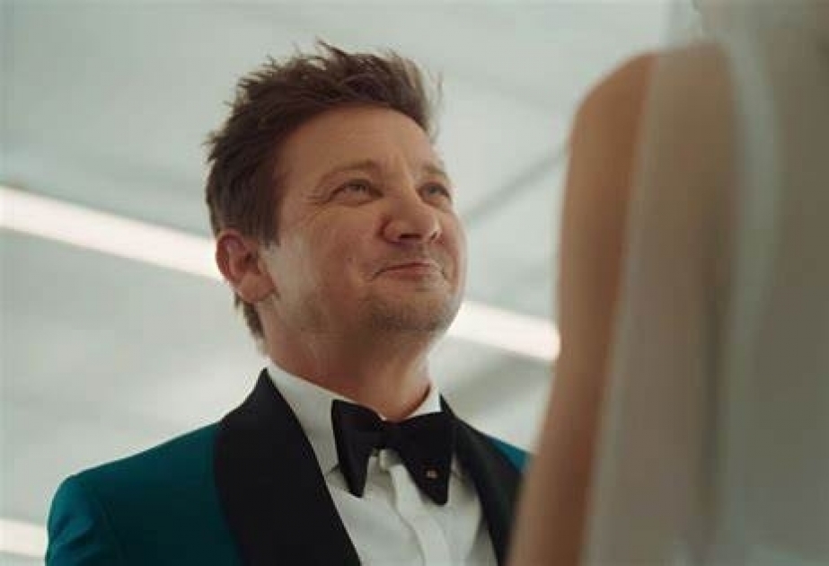 Джереми Реннер представил музыкальный альбом Love and Titanium