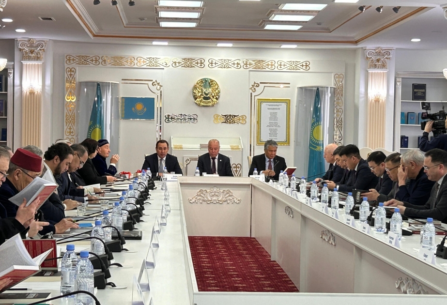 Qazaxıstanda görkəmli dövlət xadimi Temirbek Jürgenova həsr edilən kitabların təqdimatı olub