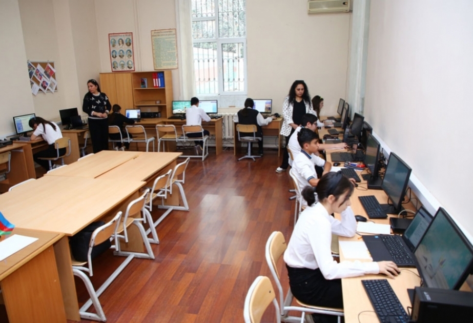 Ümumi təhsil müəssisələrində rəqəmsal böyük summativ qiymətləndirmə keçirilir