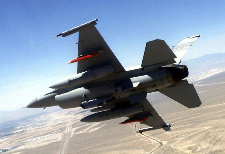 Kanada hökuməti F-16 pilotlarının hazırlanmasında Ukraynaya kömək etmək niyyətindədir