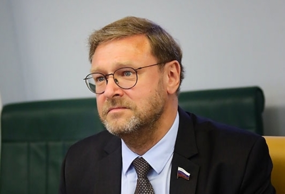 Senador: “La APCE se ha fijado el objetivo de convertirse en un club cerrado”