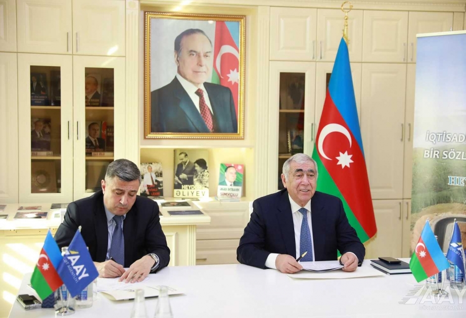 AAYDA sədri İmişli, Sabirabad və Saatlıdan olan vətəndaşlarla görüşüb