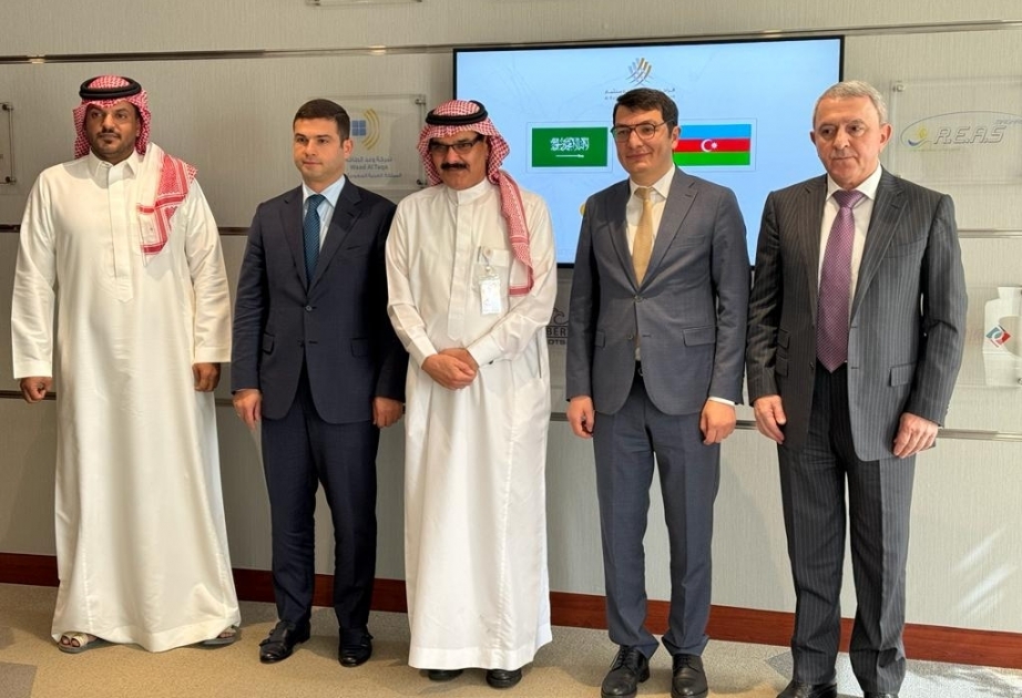 Обсуждены перспективы расширения сотрудничества с Саудовской Аравией в области инвестиций и реализации совместных проектов