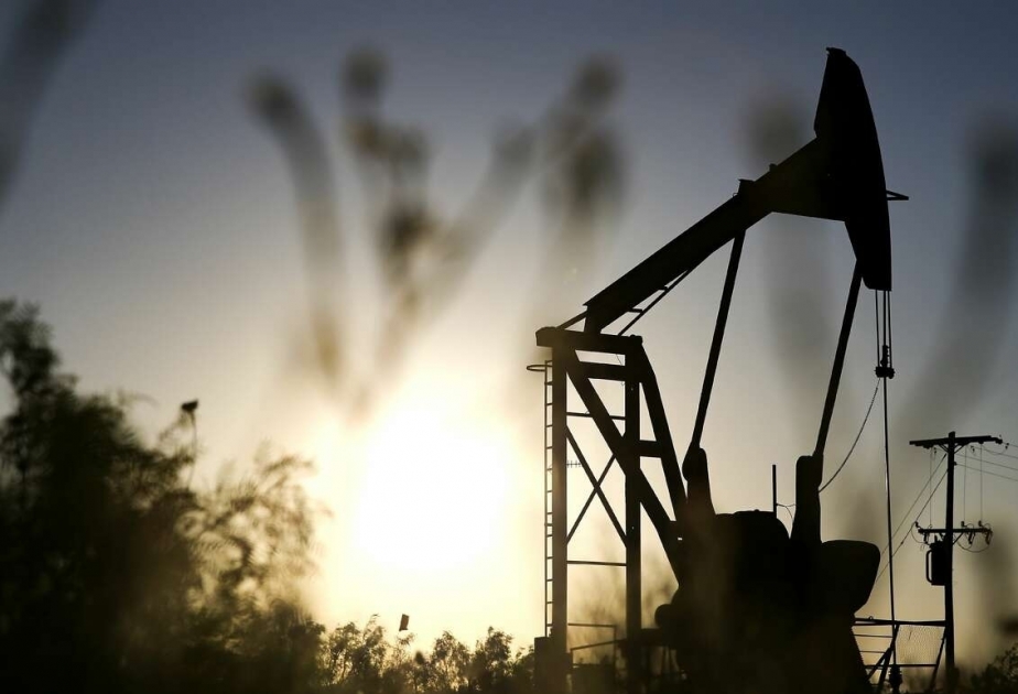 Цена барреля нефти марки «Азери Лайт» подорожала