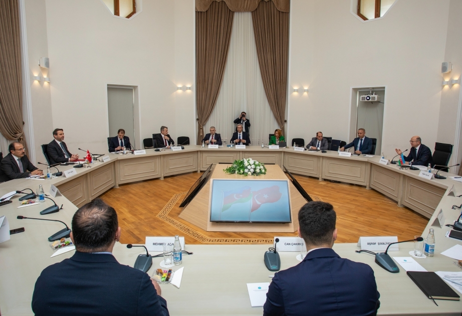 Azerbaiyán y Türkiye discuten las perspectivas de suministro de gas a Europa