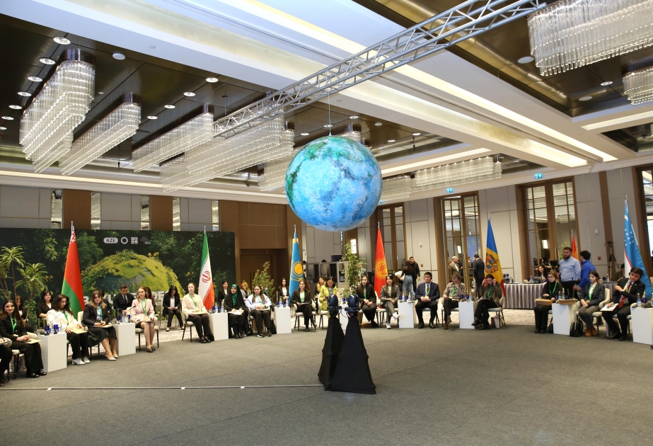 Se celebra la ceremonia de apertura de la conferencia internacional "Bakú Decides: las primeras negociaciones climáticas de la juventud"